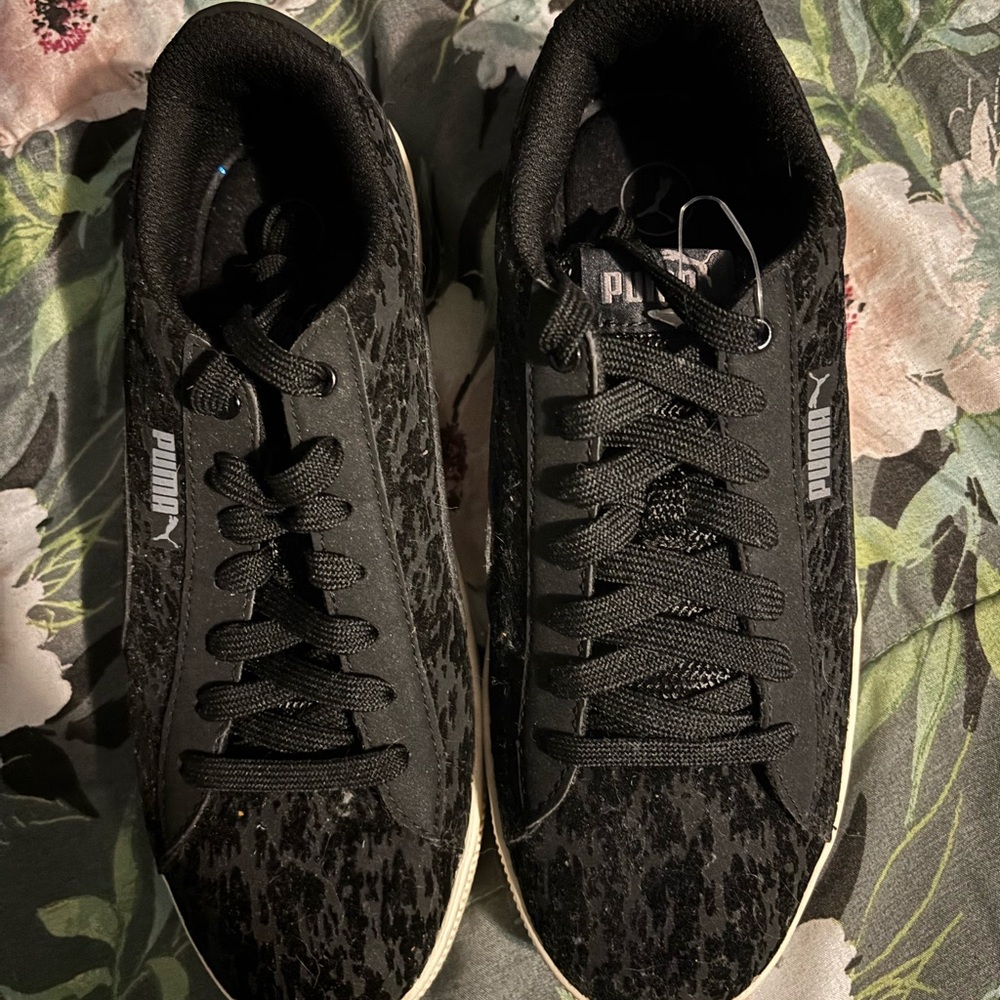 NWOT Puma Black Leopard Print Sneakers